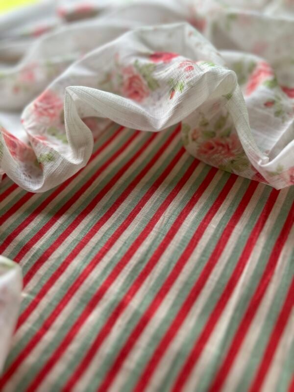 IMG_5676 LINEN TOP AND KOTA PRINTED DUPATTA - Image 3