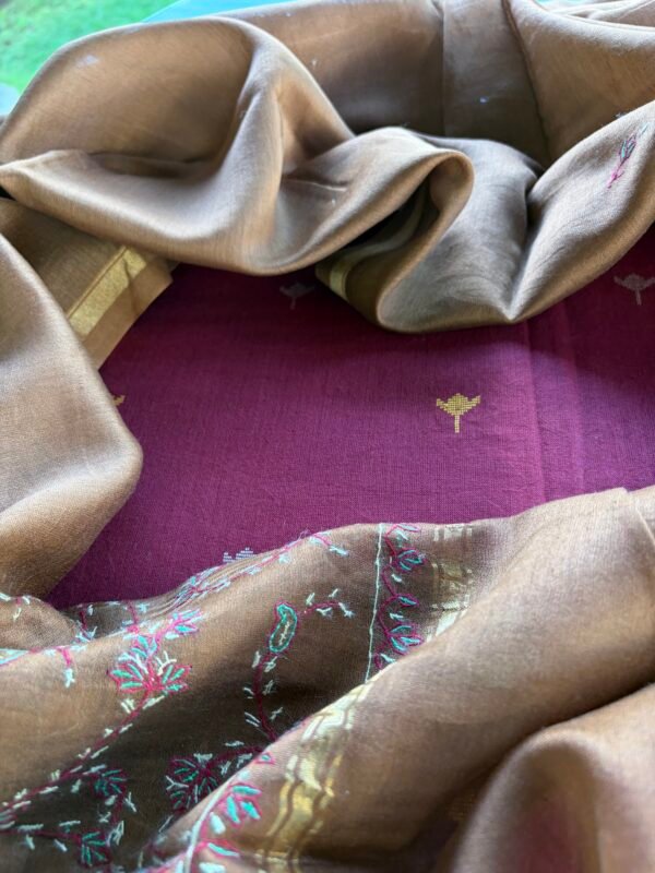 COTTON TOP AND SOZNI EMBROIDERY DUPATTA - Image 4