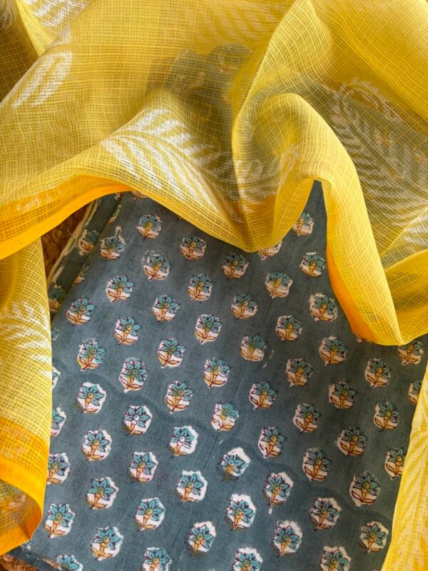 HANDBLOCK PRINTED TOP AND KOTA DUPATTA - Image 3