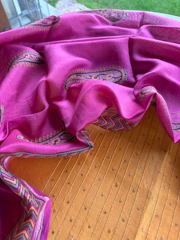 CHANDERI TOP AND CHANDERI DUPATTA - Image 7