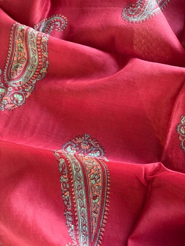 SILK TOP AND CHANDERI SILK HANDBLOCK PRINTED DUPATTA - Image 3