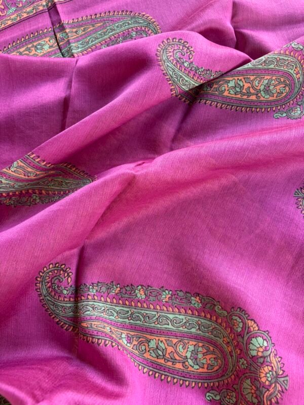 COTTON TOP AND CHANDERI SILK HANDBLOCK PRINTED DUPATTA - Image 4