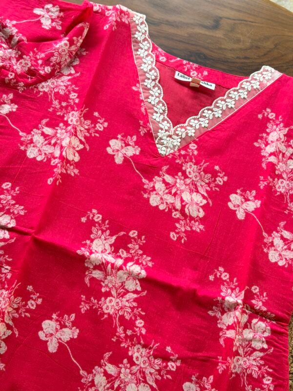 CRIMSON BLOOM - Image 7