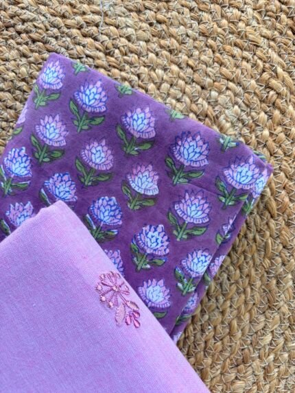 COTTON TOP AND PRINTED BOTTOM