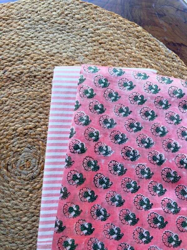 CHANDERI PRINTED TOP AND COTTON BOTTOM - Image 3