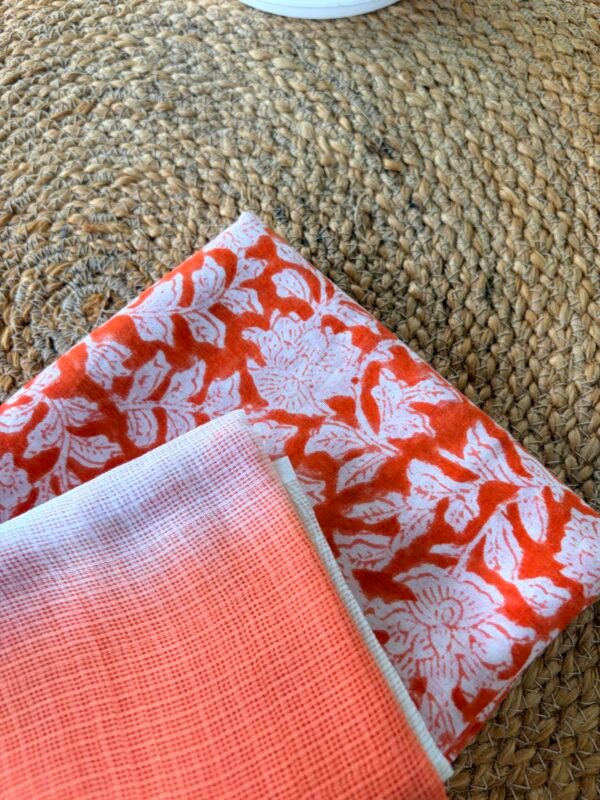HANDBLOCK PRINTED TOP AND DUAL SHADE KOTA DUPATTA - Image 5