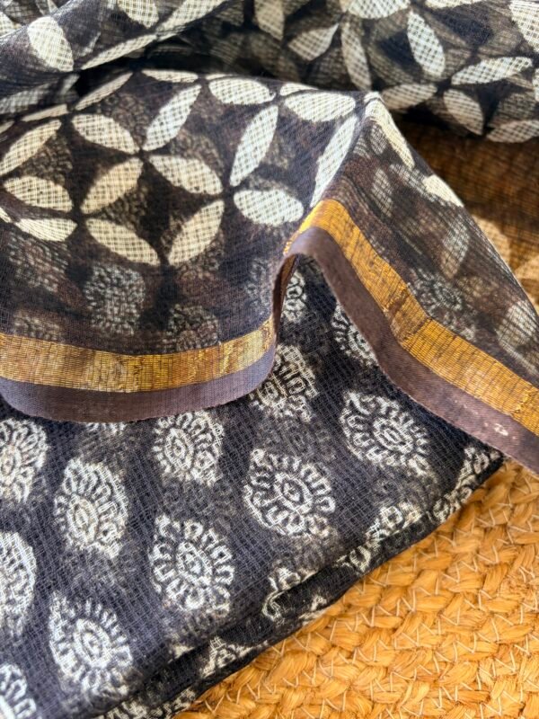 KOTA PRINTED TOP AND KOTA COTTON DUPATTA - Image 3