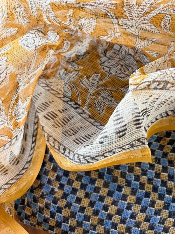 AJRAK KOTA COTTON TOP AND DUPATTA - Image 6