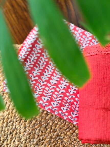 HANDBLOCK PRINTED TOP AND KOTA COTTON DUPATTA WITH LACE