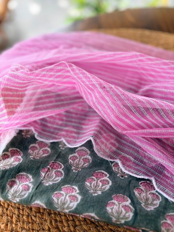 HANDBLOCK PRINTED COTTON TOP AND PRINTED KOTA COTTON DUPATTA - Image 3