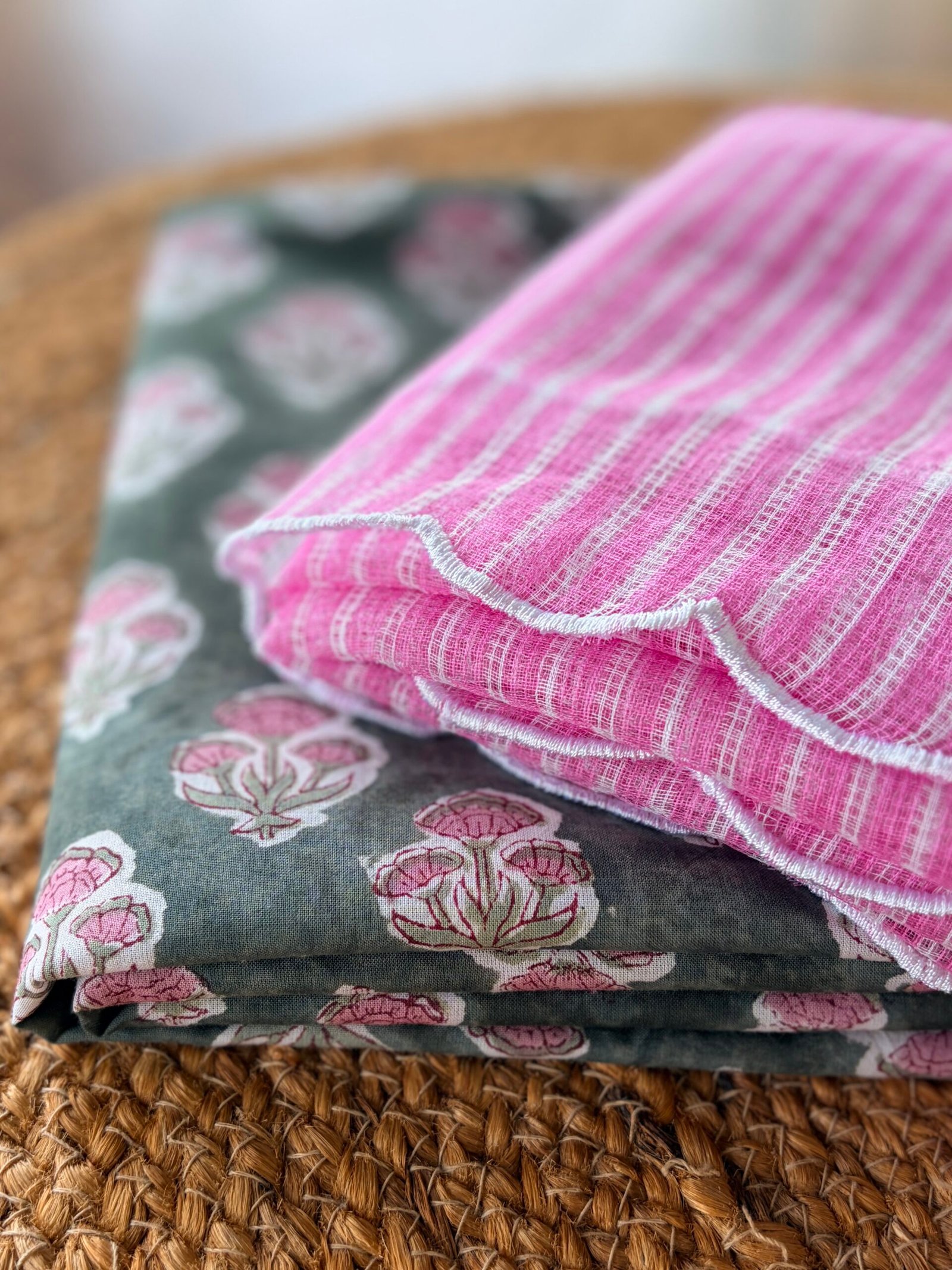 IMG_0426 HANDBLOCK PRINTED COTTON TOP AND PRINTED KOTA COTTON DUPATTA - Image 1