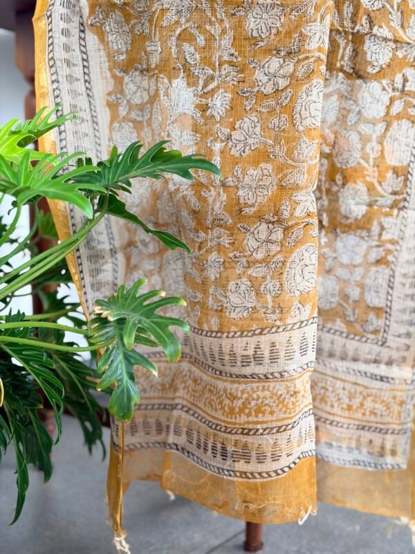 COTTON TOP AND KOTA PRINTED DUPATTA - Image 2