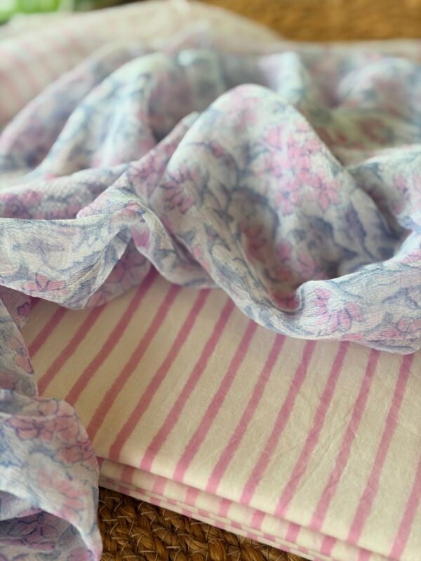 HANDBLOCK PRINTED TOP AND PRINTED CHIFFION DUPATTA - Image 6