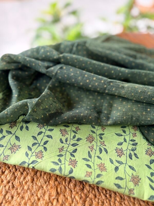 HANDBLOCK PRINTED MUL COTTON TOP AND AJRAK KOTA COTTON DUPATTA - Image 4