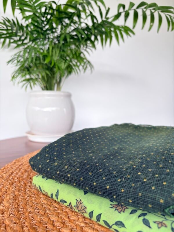 HANDBLOCK PRINTED MUL COTTON TOP AND AJRAK KOTA COTTON DUPATTA - Image 3