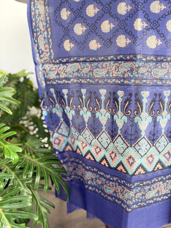 CHANDERI SILK TOP AND HANDBLOCK PRINTED KOTA DUPATTA - Image 3