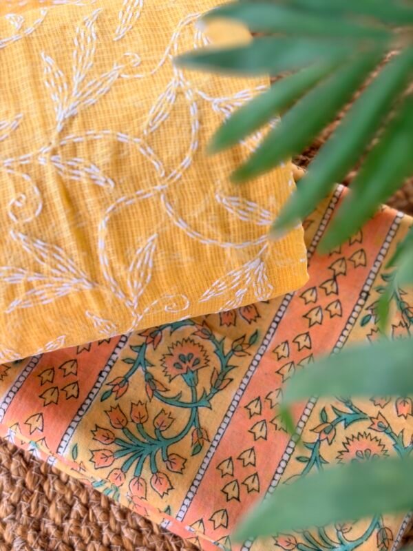 HANDBLOCK PRINTED COTTON TOP AND TEPCHI KOTA DUPATTA - Image 4