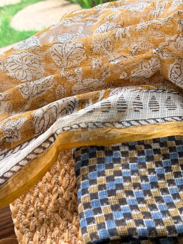 AJRAK KOTA COTTON TOP AND DUPATTA - Image 4