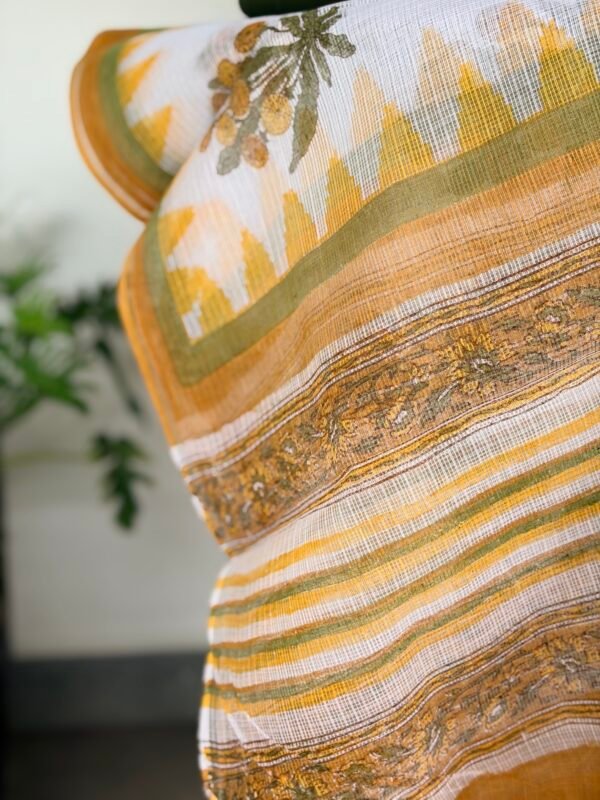 COTTON TOP AND KOTA HANDBLOCK PRINTED DUPATTA - Image 6
