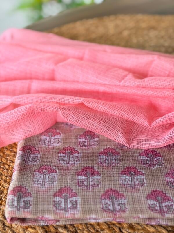 HANDBLOCK PRINTED KOTA COTTON TOP AND KOTA COTTON  DUPATTA - Image 2