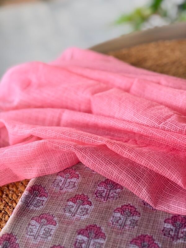 HANDBLOCK PRINTED KOTA COTTON TOP AND KOTA COTTON  DUPATTA - Image 5