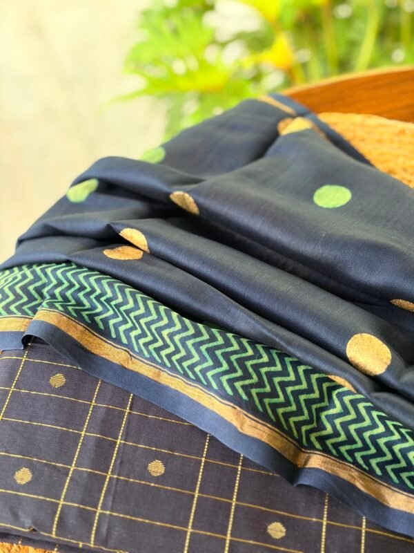 SILK COTTON TOP AND HANDBLOCK PRINTED CHANDERI SILK DUPATTA - Image 6