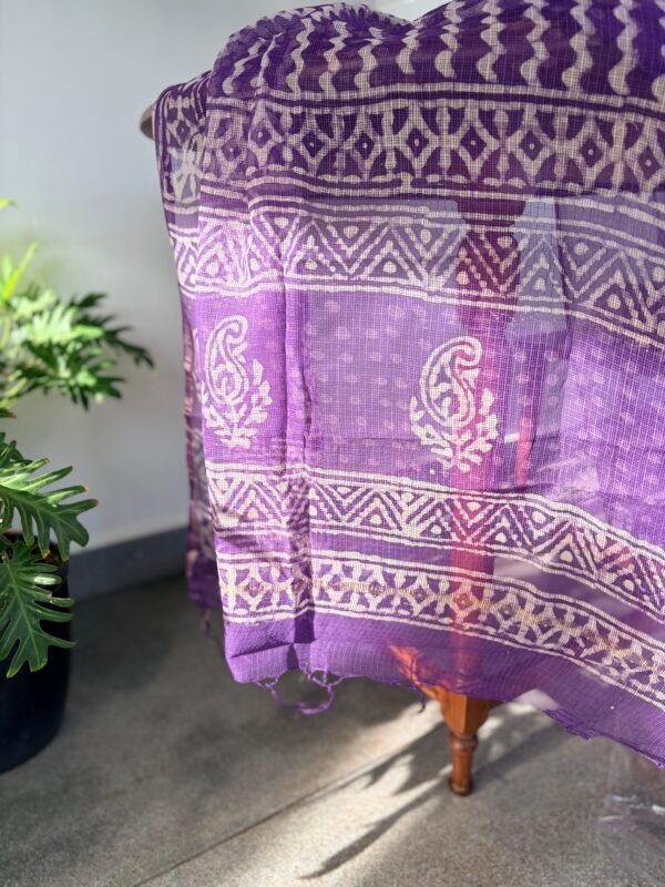 PURE JAMDHANI COTTON TOP AND HANDBLOCK PRINTED KOTA COTTON DUPATTA - Image 4