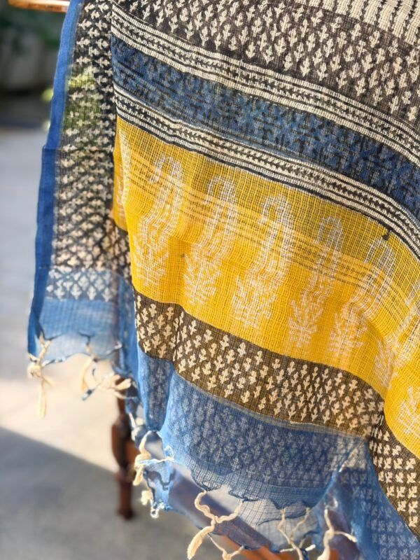 PURE AJRAK COTTON TOP AND HANDBLOCK PRINTED KOTA COTTON DUPATTA - Image 3