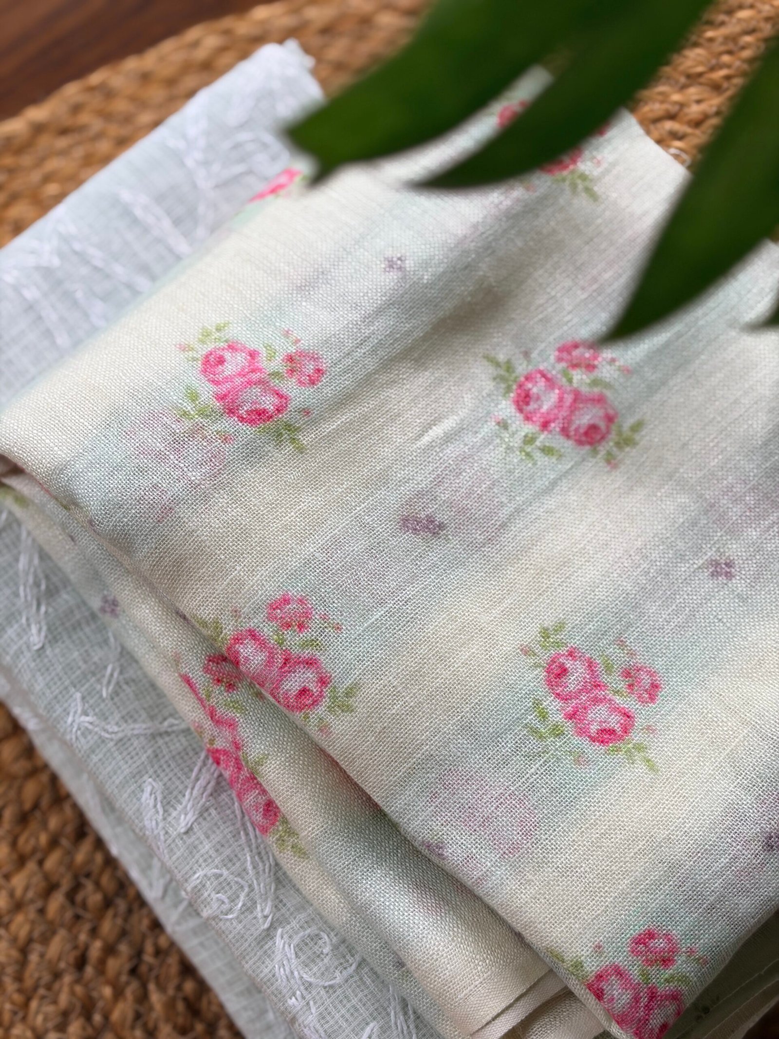 IMG_3003 TEPCHI KOTA COTTON TOP AND PURE PRINTED LINEN DUPATTA - Image 1