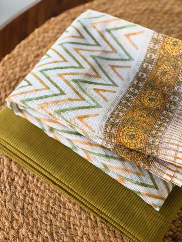 COTTON TOP AND KOTA HANDBLOCK PRINTED DUPATTA - Image 2