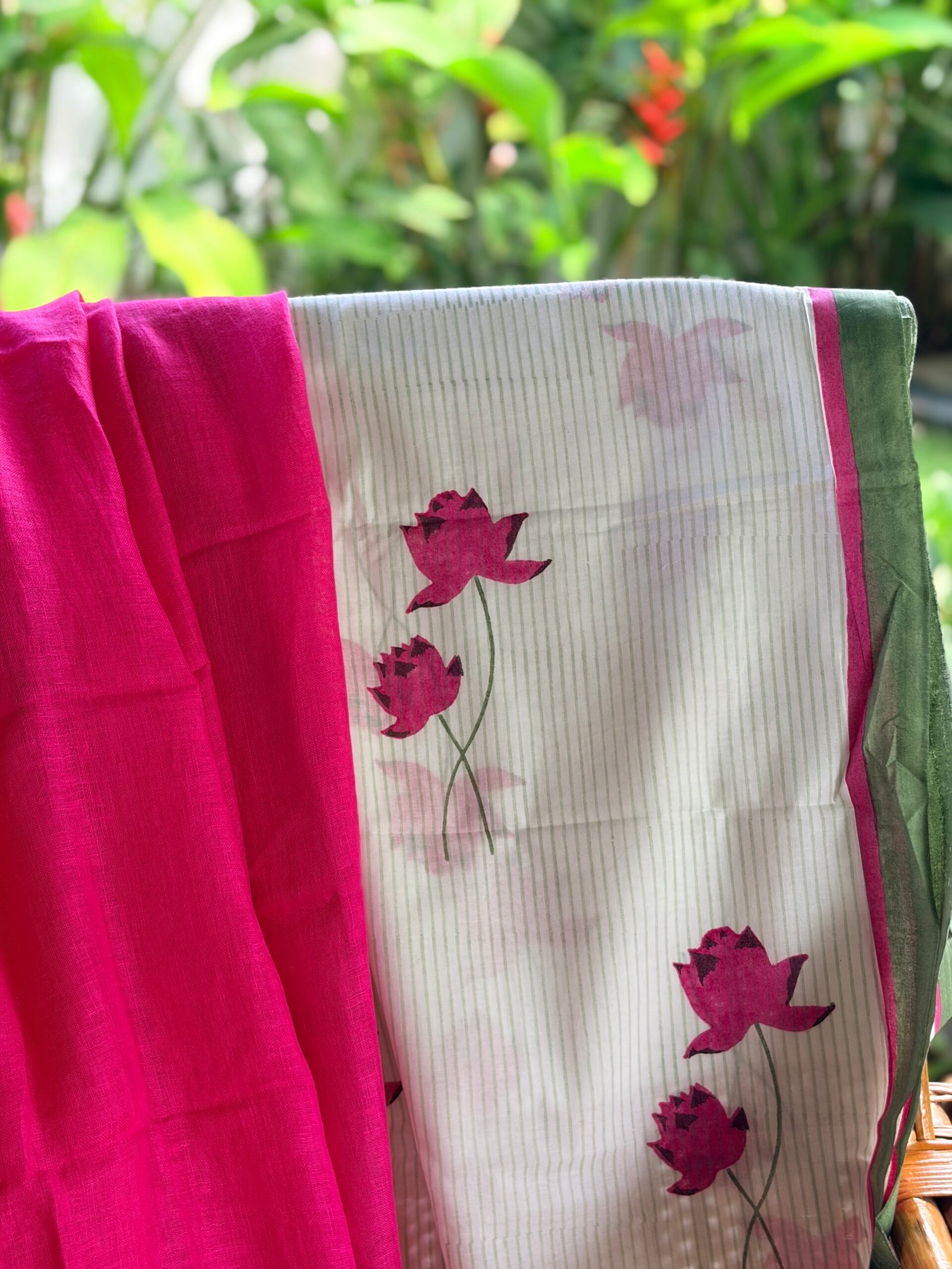 IMG_4679 PURE MUL HANDBLOCK PRINTED TOP AND PURE LINEN DUPATTA - Image 1