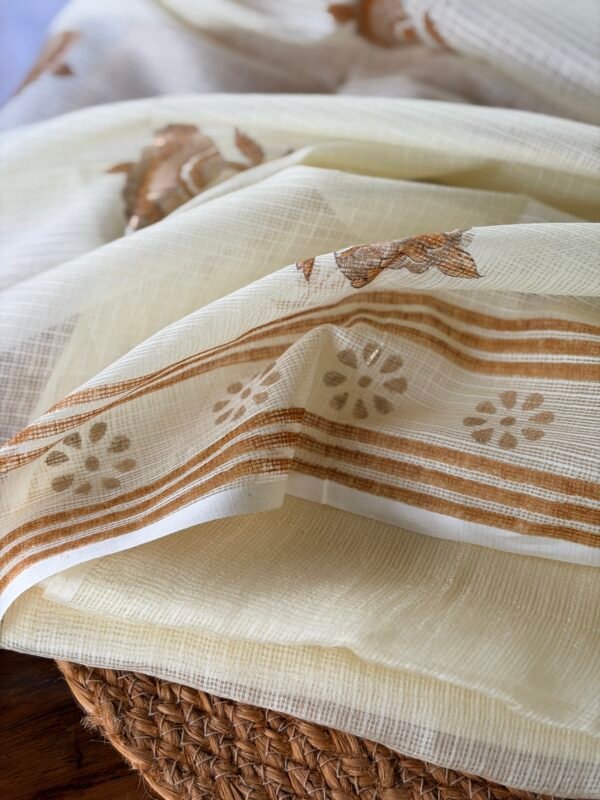 PURE KOTA SILK TOP AND HANDBLOCK PRINTED KOTA COTTON DUPATTA - Image 2