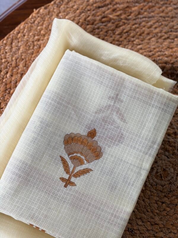PURE KOTA SILK TOP AND HANDBLOCK PRINTED KOTA COTTON DUPATTA - Image 3